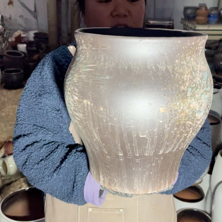 花盆紫砂口25高31瑕疵瑕疵