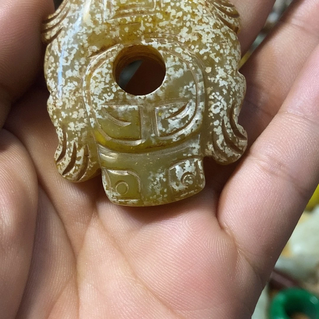 和田玉（糖玉）未镶嵌挂件