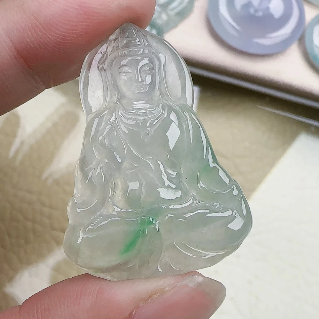 【闪购商品】翡翠未镶嵌颈饰