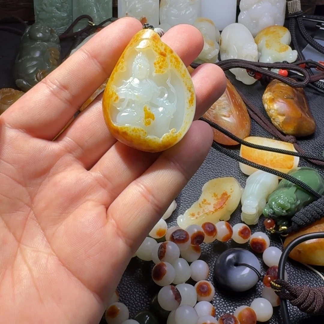 和田玉未镶嵌颈饰