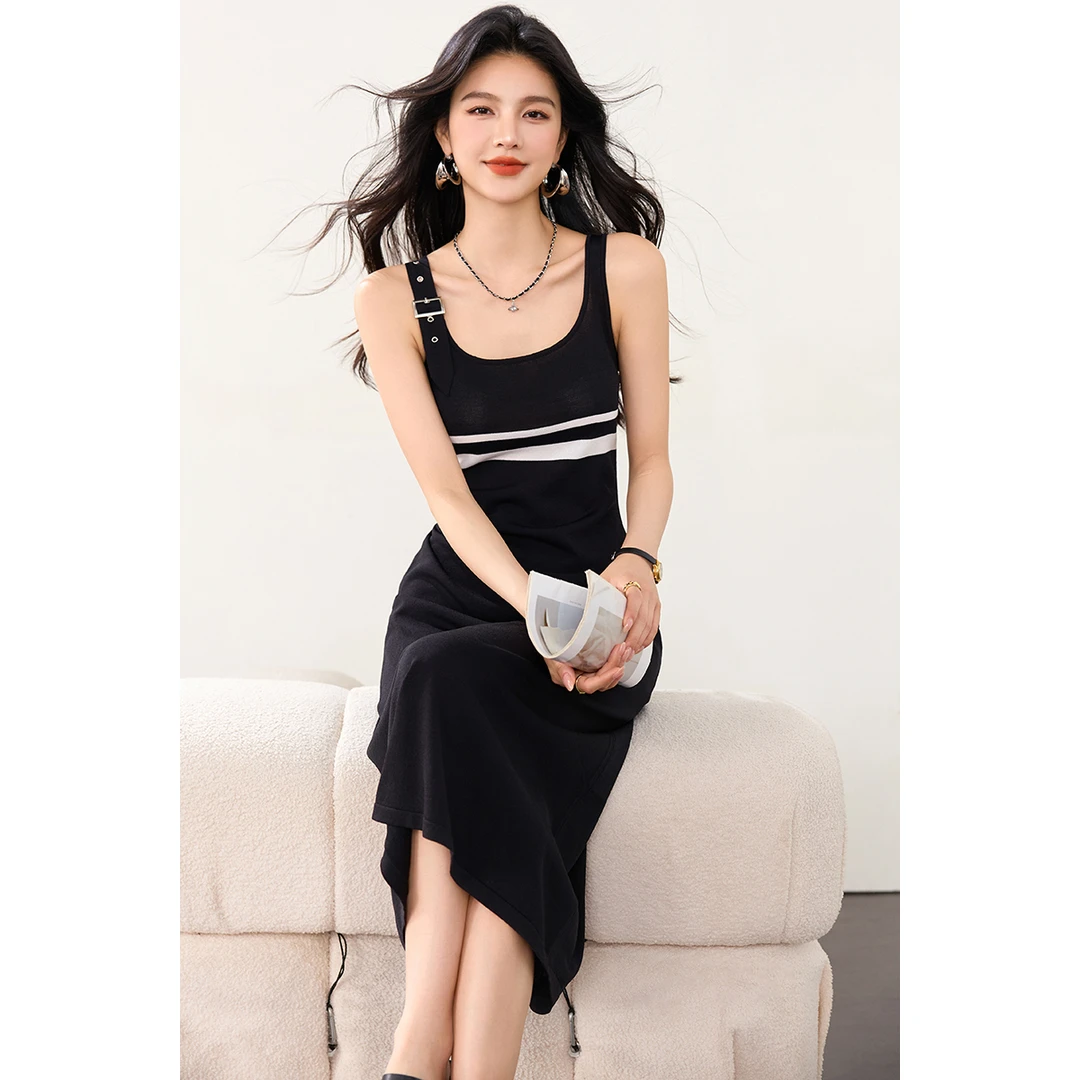 实拍◆现货◆撞色条纹潮条纹设计感背心毛针织简约吊带连衣裙女