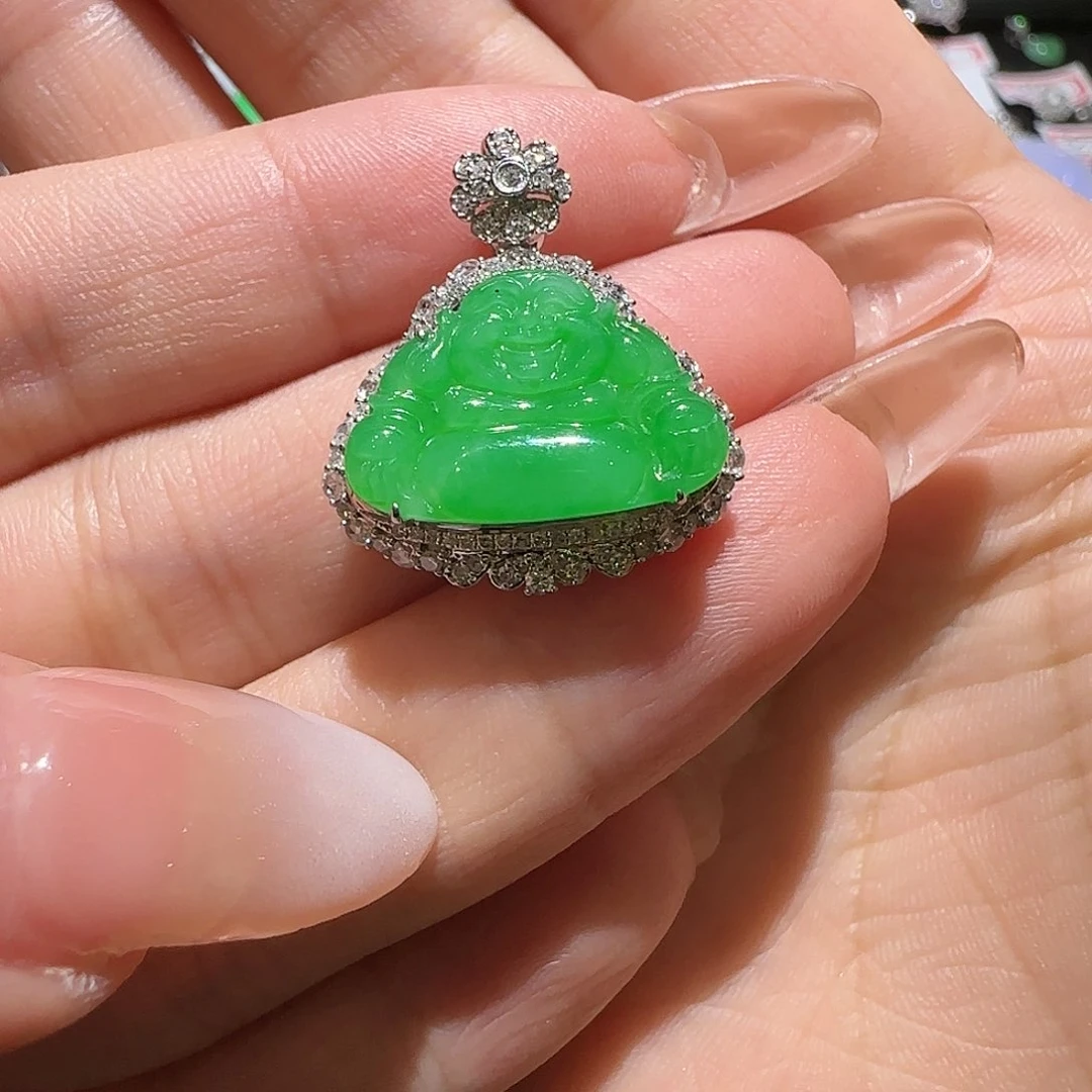 【闪购商品】颈饰18K金镶嵌翡翠?***?