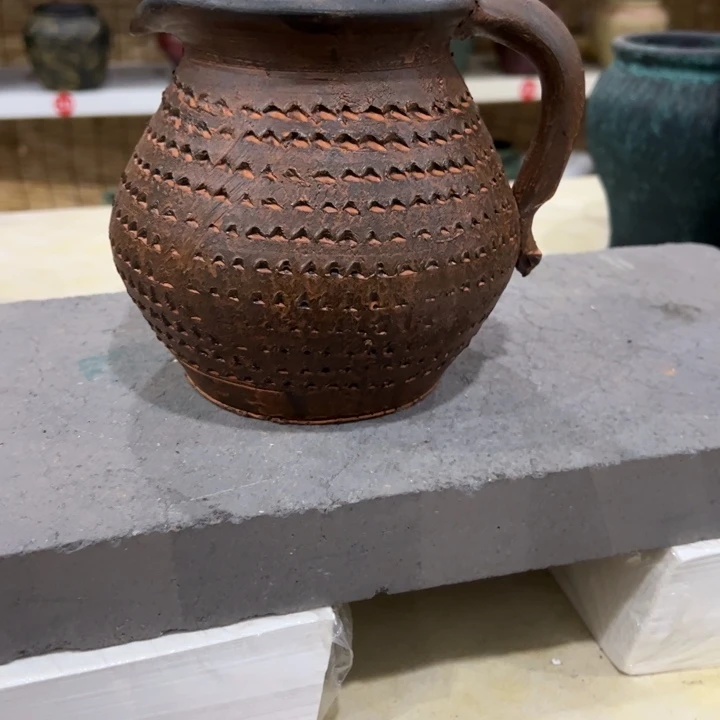 8.8-1高14口11土黄小壶