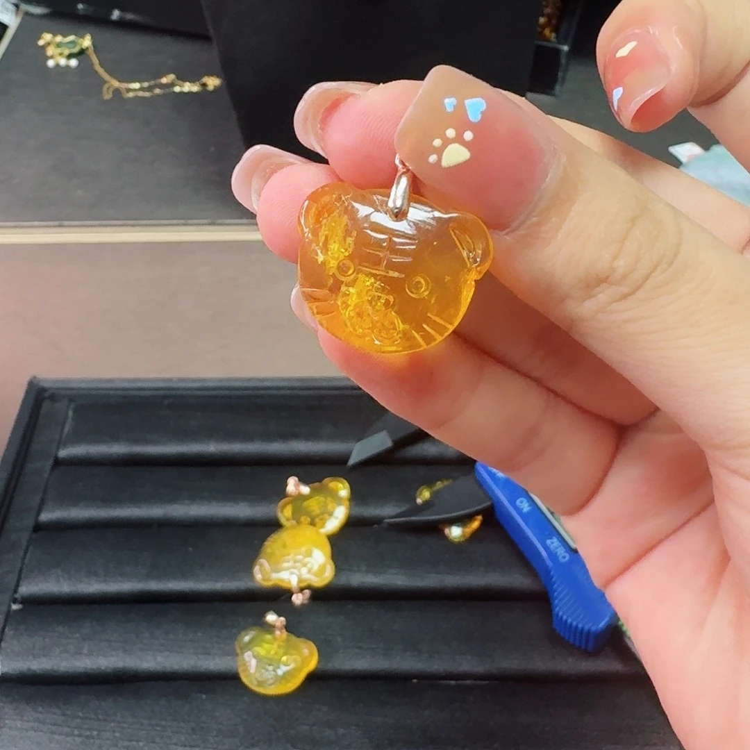 银S925镶嵌颈饰琥珀老虎吊坠大号