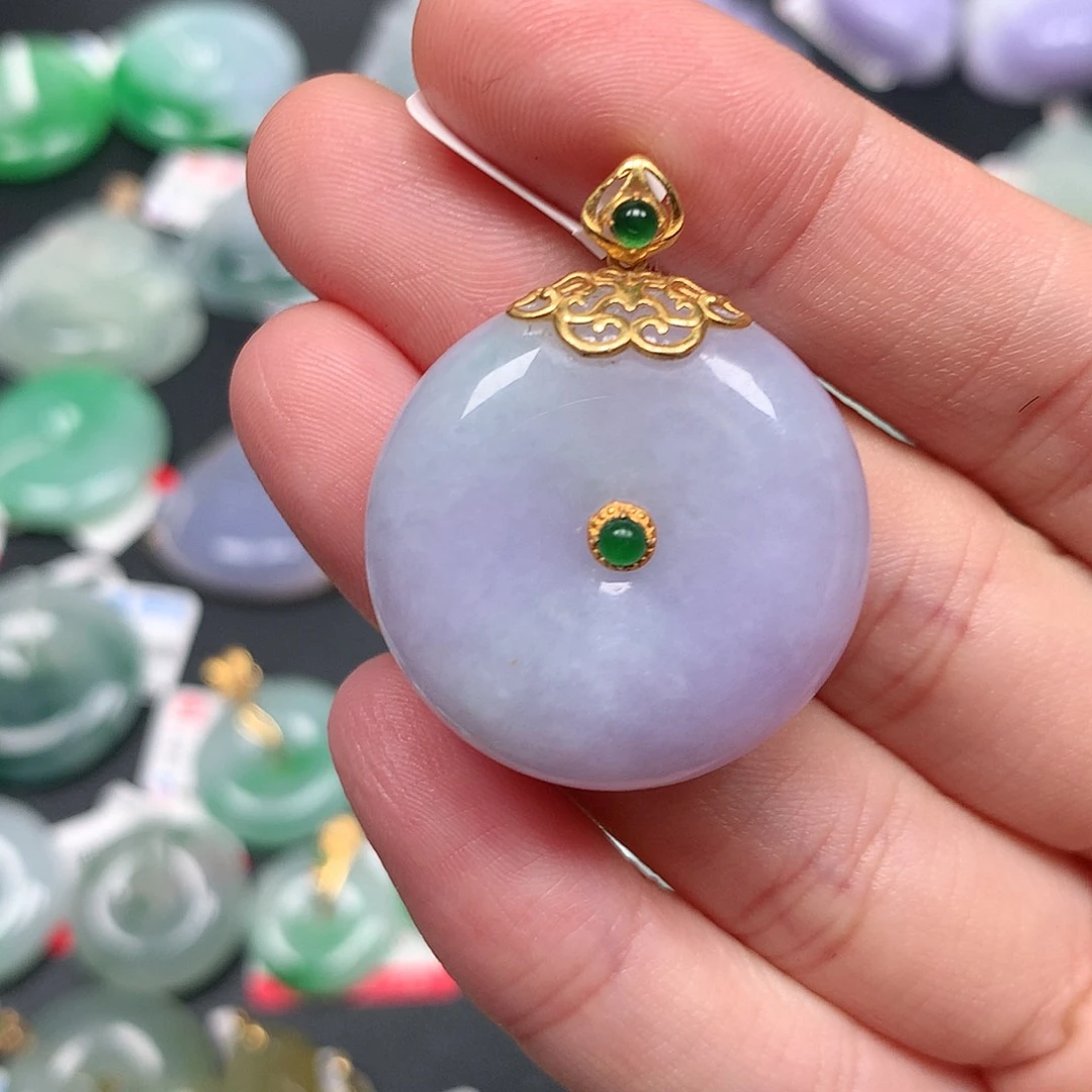 颈饰18K金镶嵌翡翠翡翠吊坠
