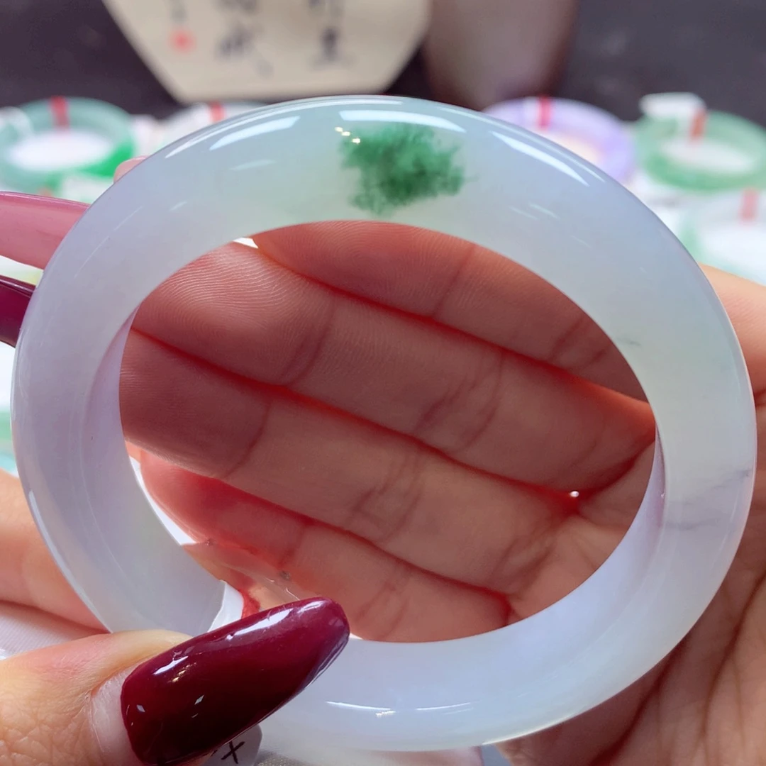 翡翠手镯未镶嵌泥鳅背46号66