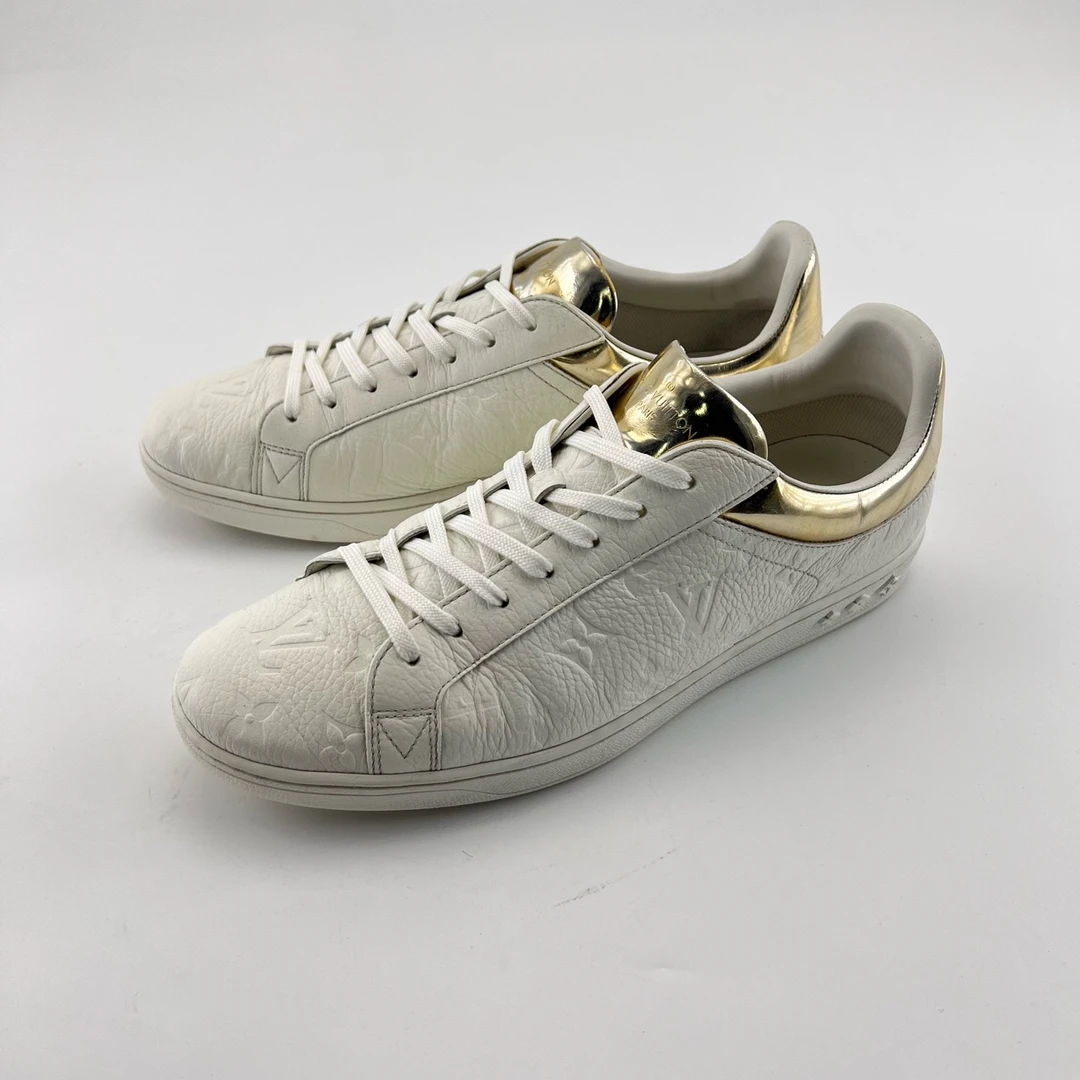 95新 LouisVuitton/路易威登 42码/白色牛皮压纹金板鞋/13160961