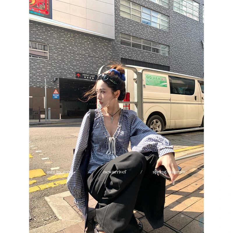 大于诗集 初恋舒芙蕾 法式少女感复古格子木耳边拼接V领衬衫