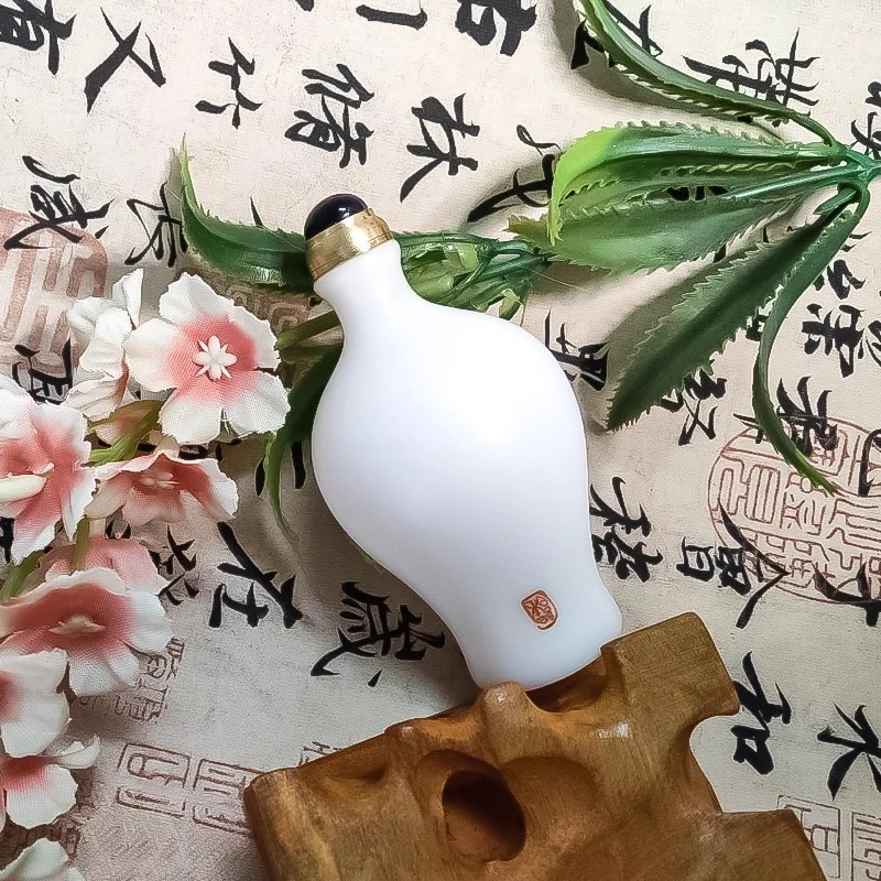 馥芳斋德化白瓷玉净瓶鼻烟壶包邮新款上市掌柜推荐