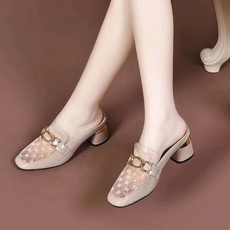 2025新款包头半拖鞋女夏外穿时尚低跟网纱半拖单鞋粗跟软皮凉拖鞋