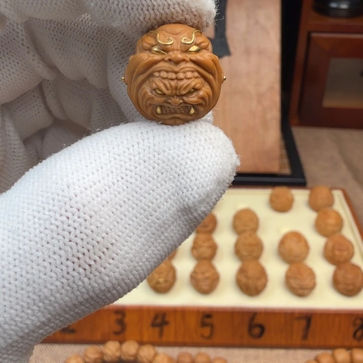 猴头核桃吊坠热**.僧中僧