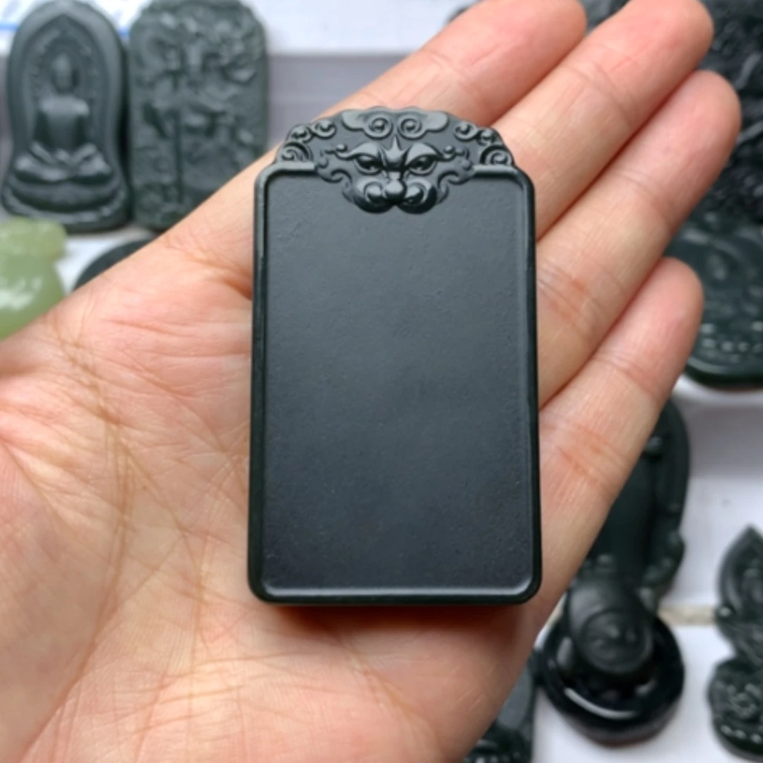 【闪购商品】颈饰未镶嵌和田玉