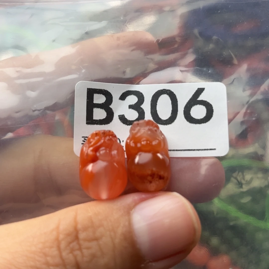 南红玛瑙未镶嵌珠宝奇石