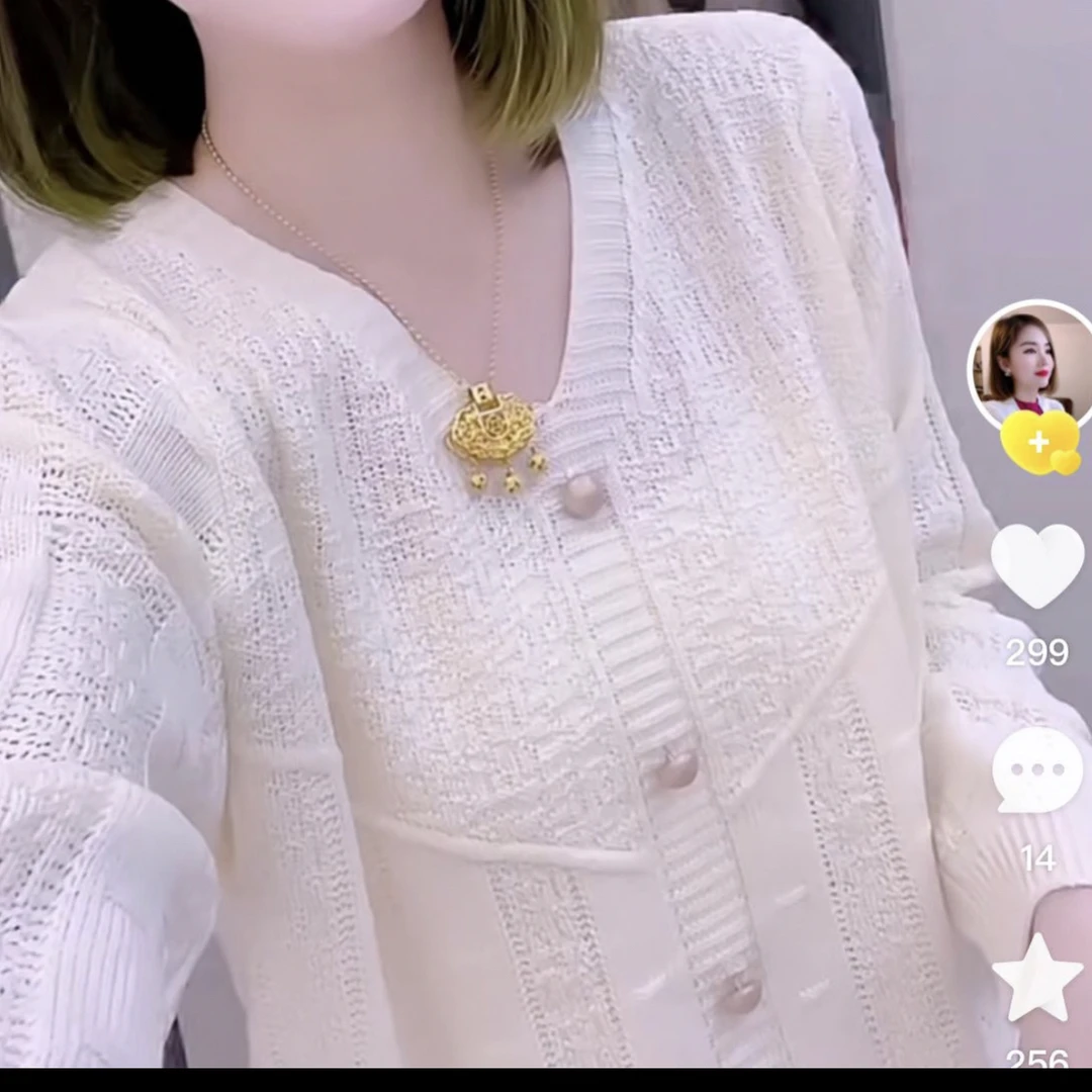 33小金扣弹力彩色上衣