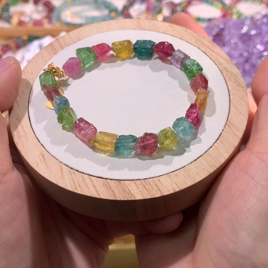 偷***乐手串未镶嵌碧玺手串