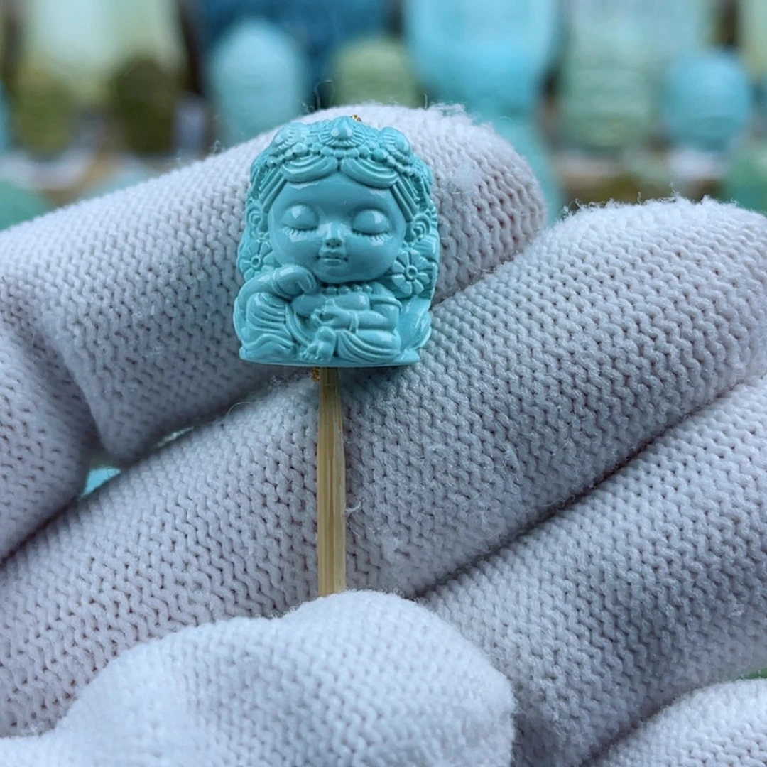 绿松石未镶嵌珠宝奇石