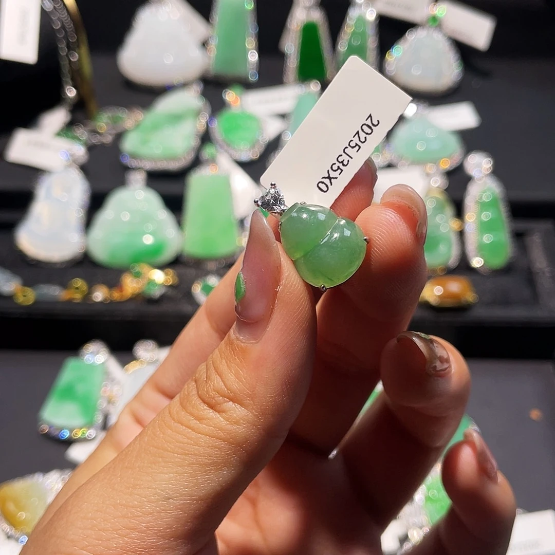 翡翠银S925镶嵌颈饰