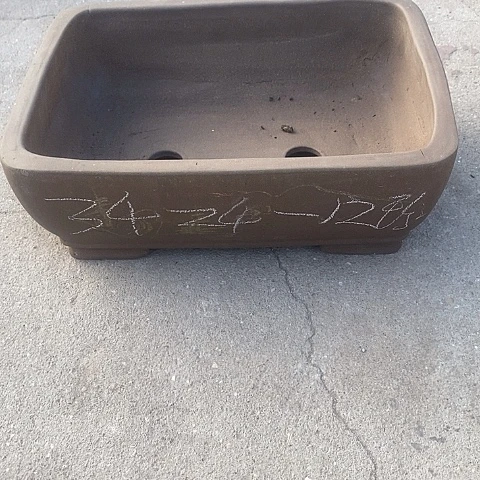 中国宜兴紫砂花盆，