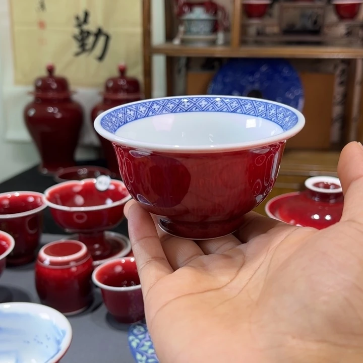 景德镇浅行窑压手杯