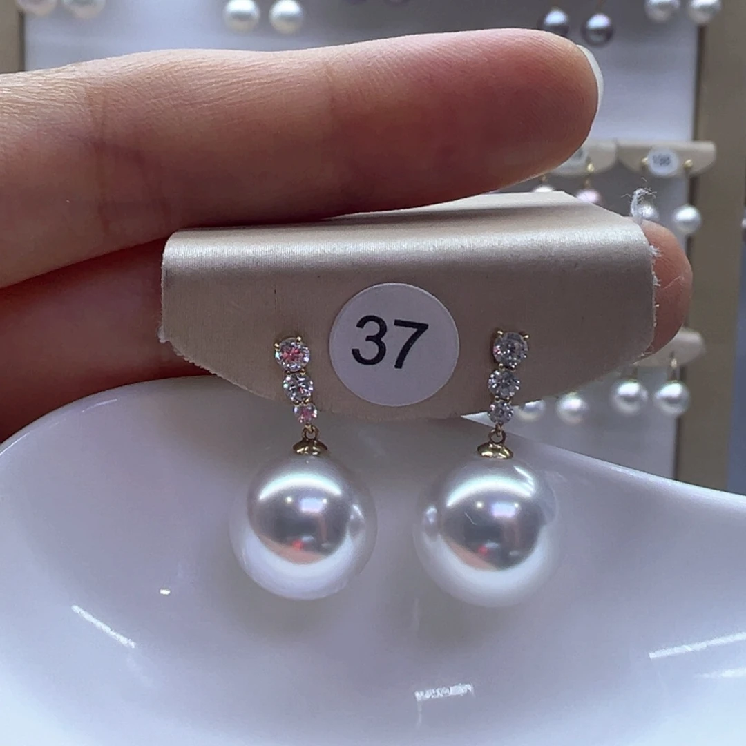 18K金镶嵌淡水珍珠耳饰
