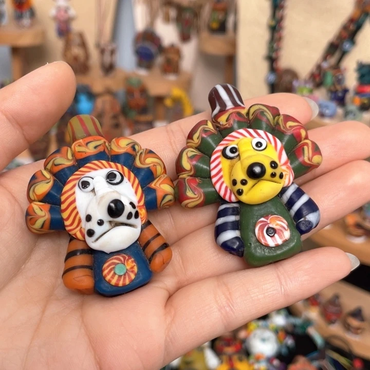 14 腓尼基琉璃娃娃1只