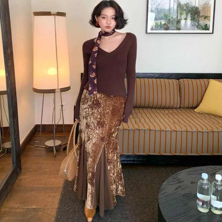 【满满专属】酒午【太妃糖霜】V领针织打底衫KLF4002