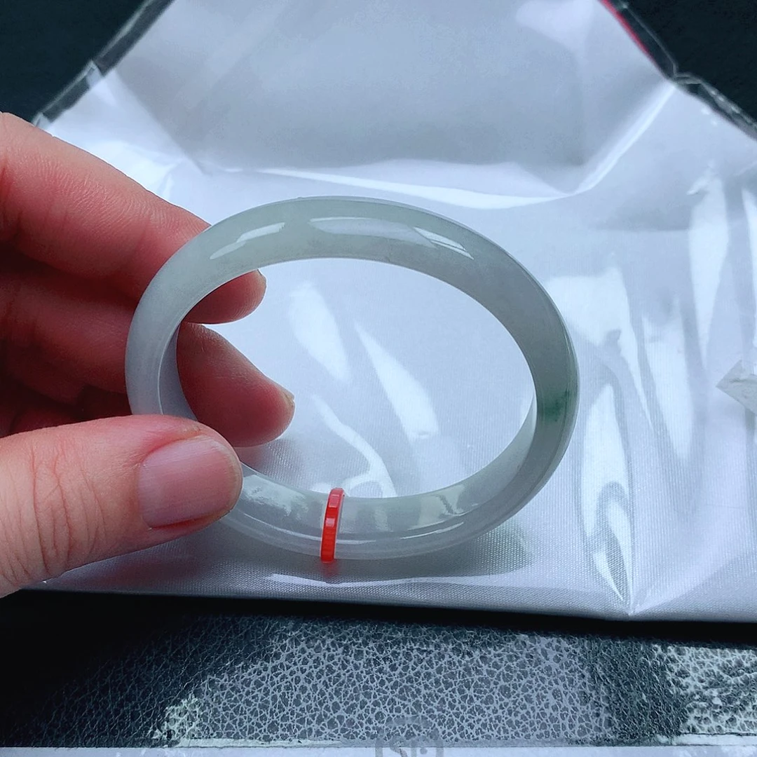 翡翠未镶嵌手镯54