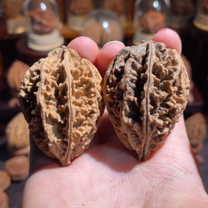 文玩核桃把件狼牙棒