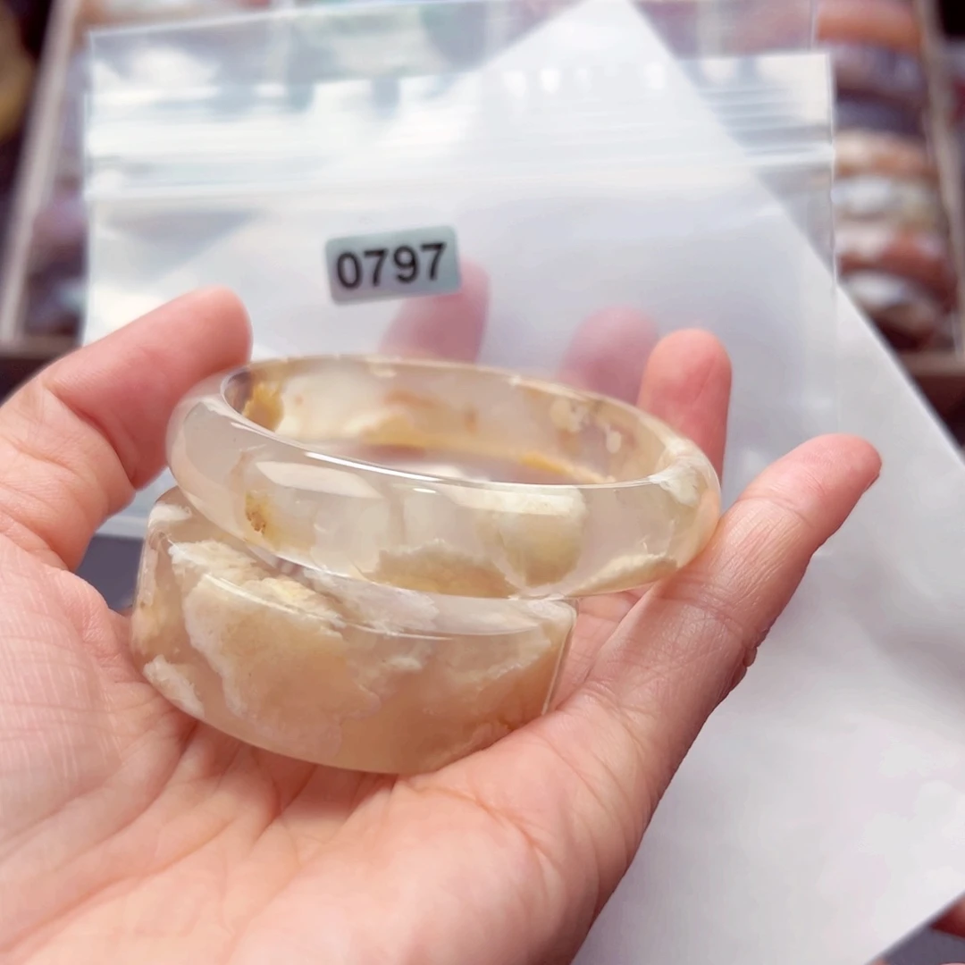 未镶嵌手镯玛瑙/玉髓月*羊