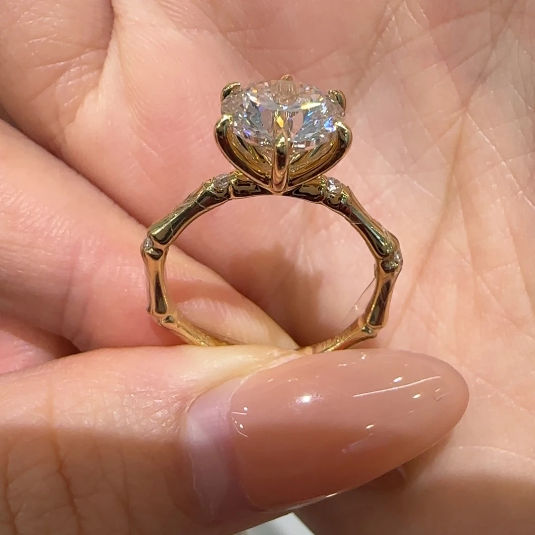 实验室培育钻石18K金镶嵌2卡竹节设计款