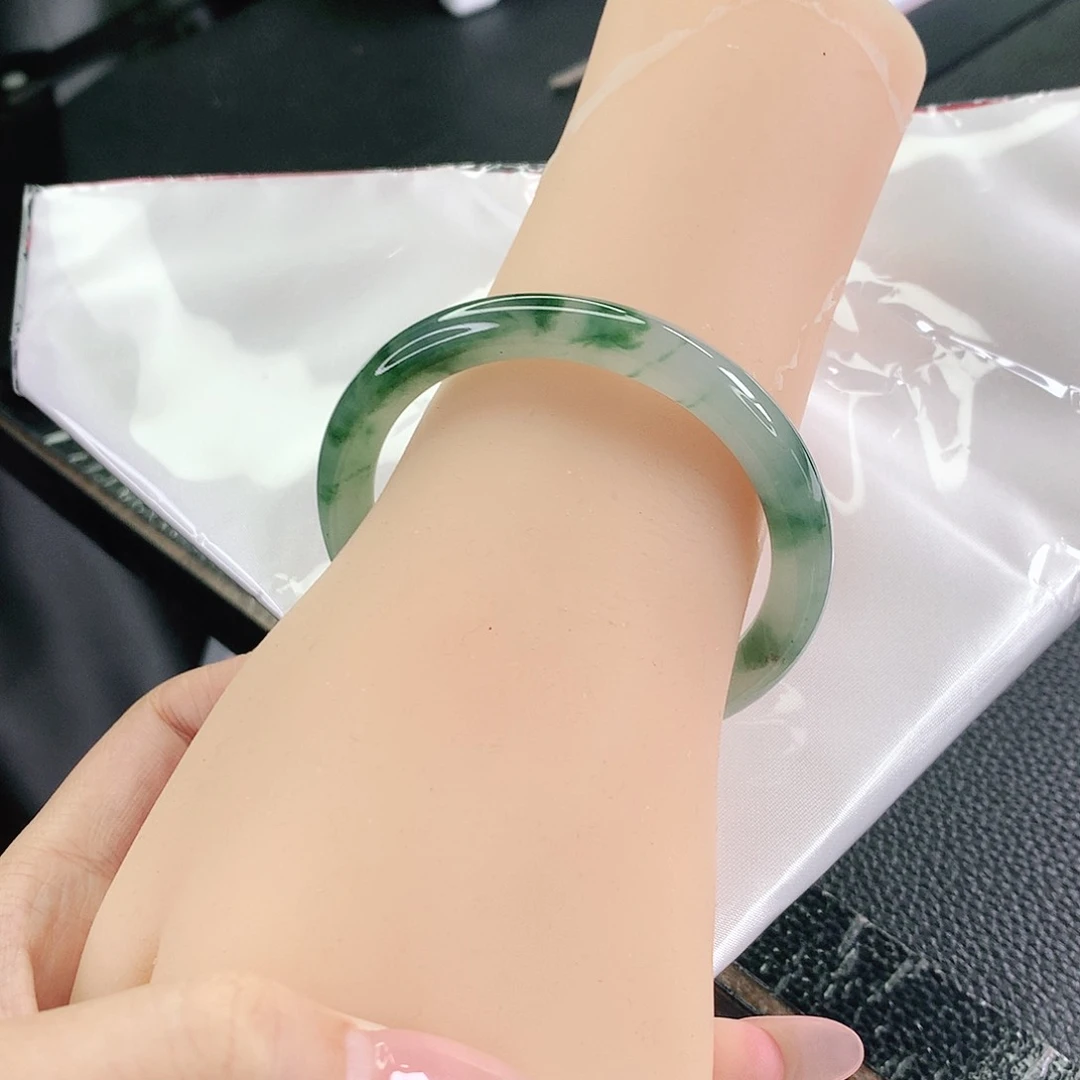 未镶嵌手镯翡翠53圈