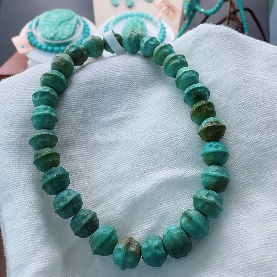 绿松石未镶嵌珠宝半成品