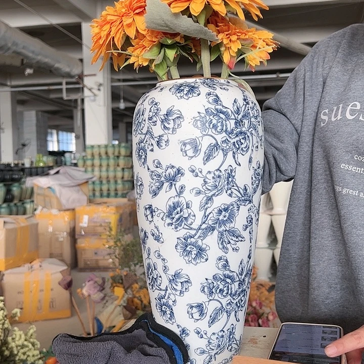 景德镇陶瓷花器花瓶