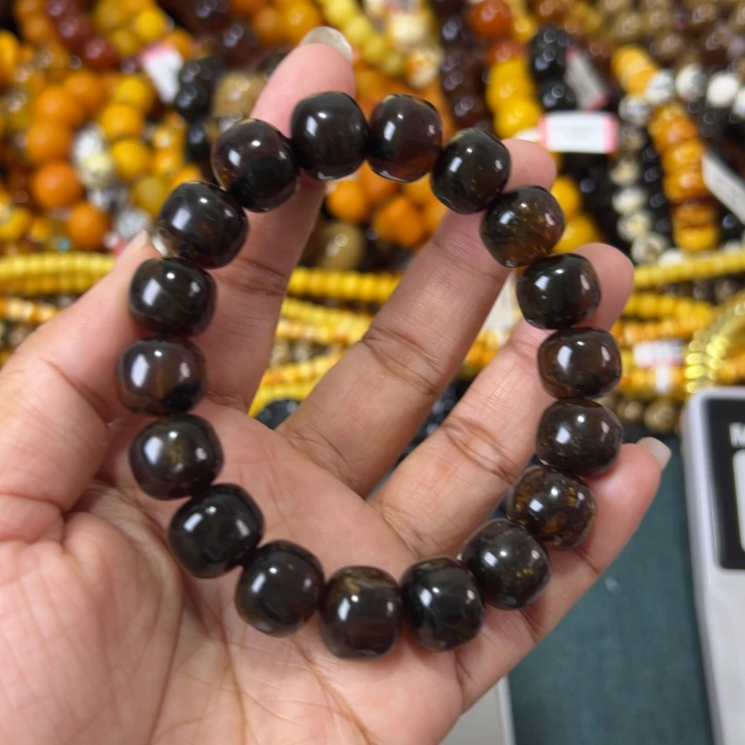 未镶嵌琥珀珠宝奇石163