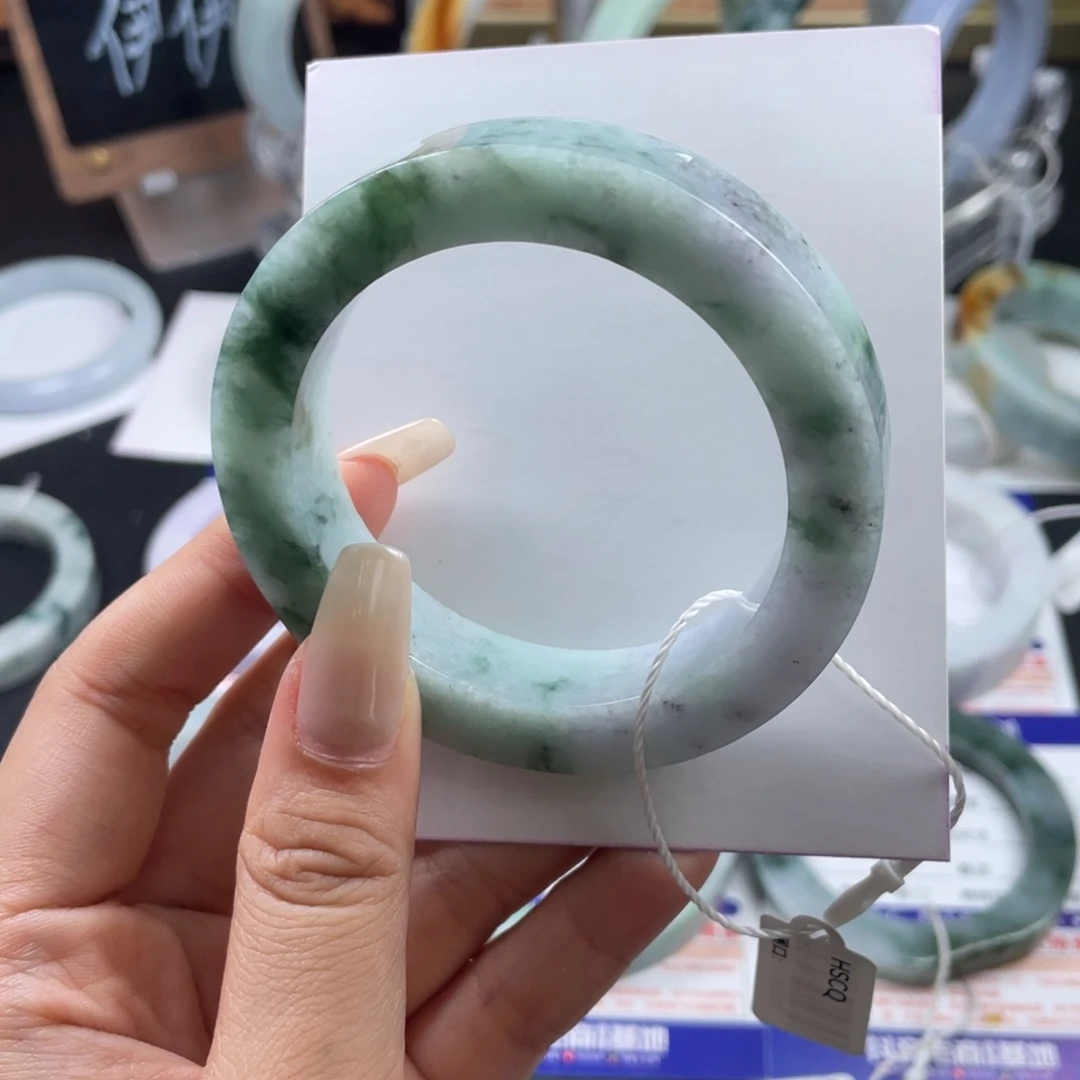 定制翡翠未镶嵌基地质检发货基地质检发货