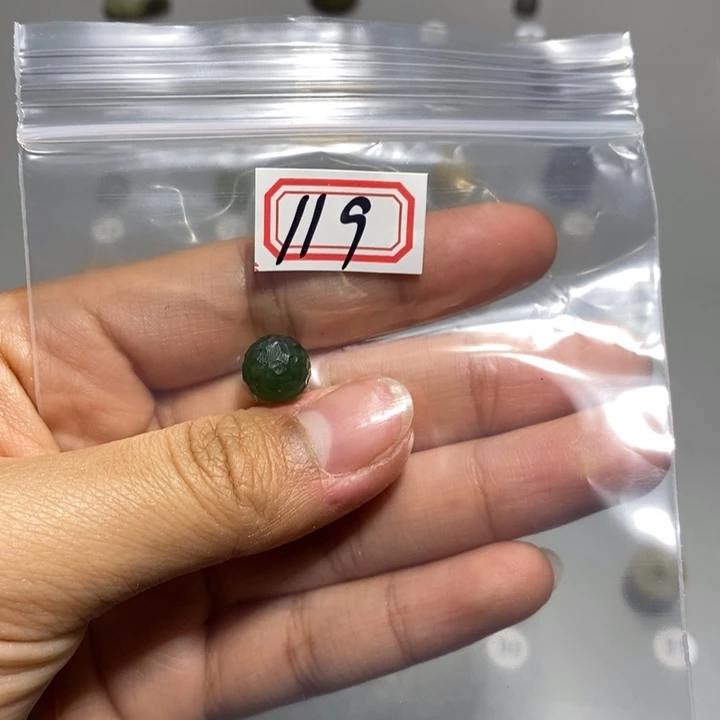 蛇纹石玉颈饰未镶嵌氵****洛