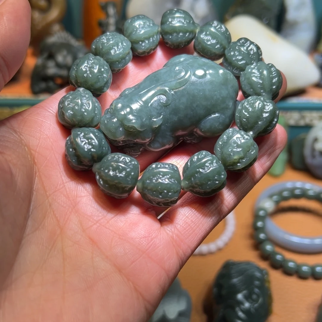 和田玉未镶嵌挂件