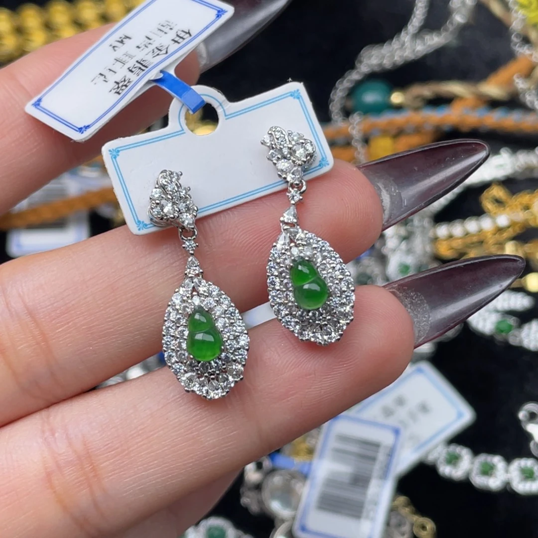 翡翠合金颈饰翡翠