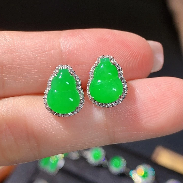 翡翠18K金镶嵌耳饰