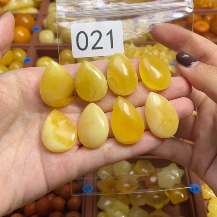 蜜蜡未镶嵌珠宝奇石俄料妖花小水滴一个可挑选