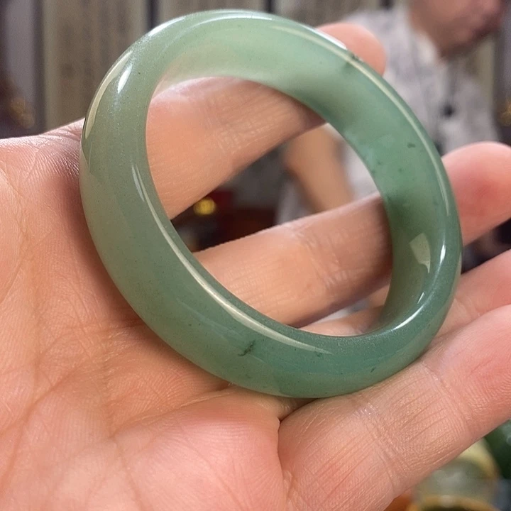石英质玉手镯合金