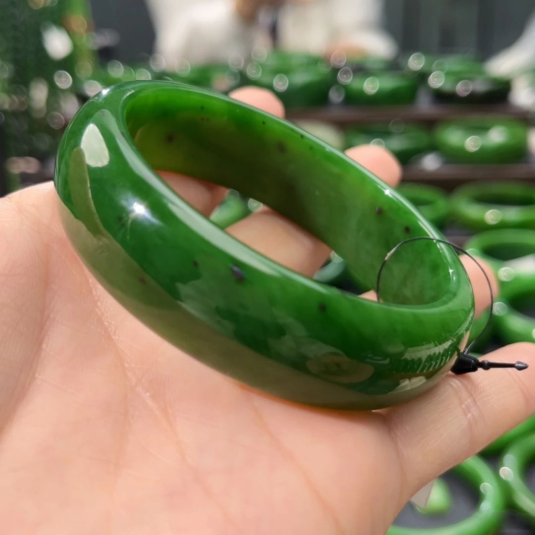 未镶嵌手镯和田玉（碧玉）