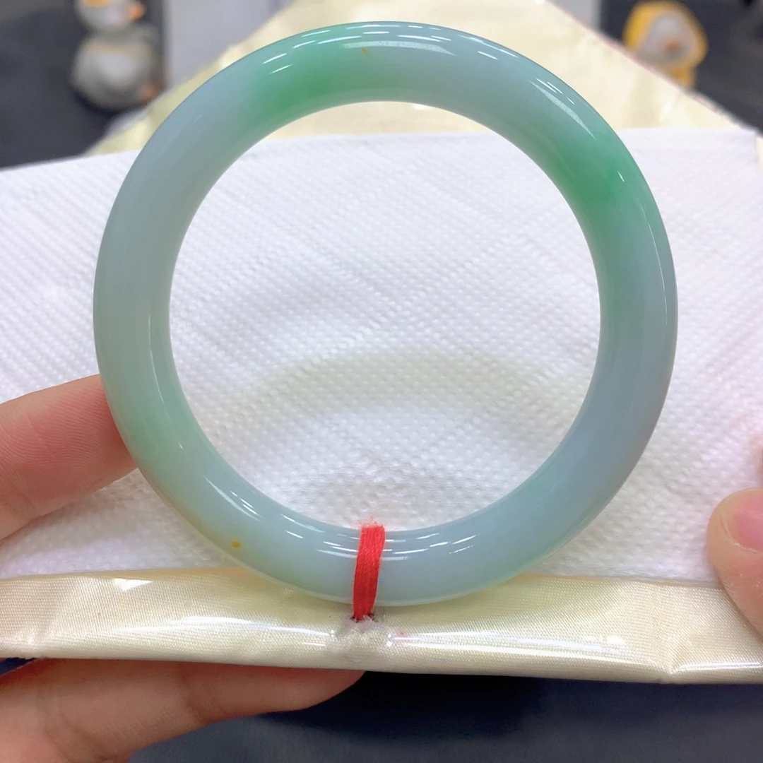 翡翠未镶嵌手镯翡翠21