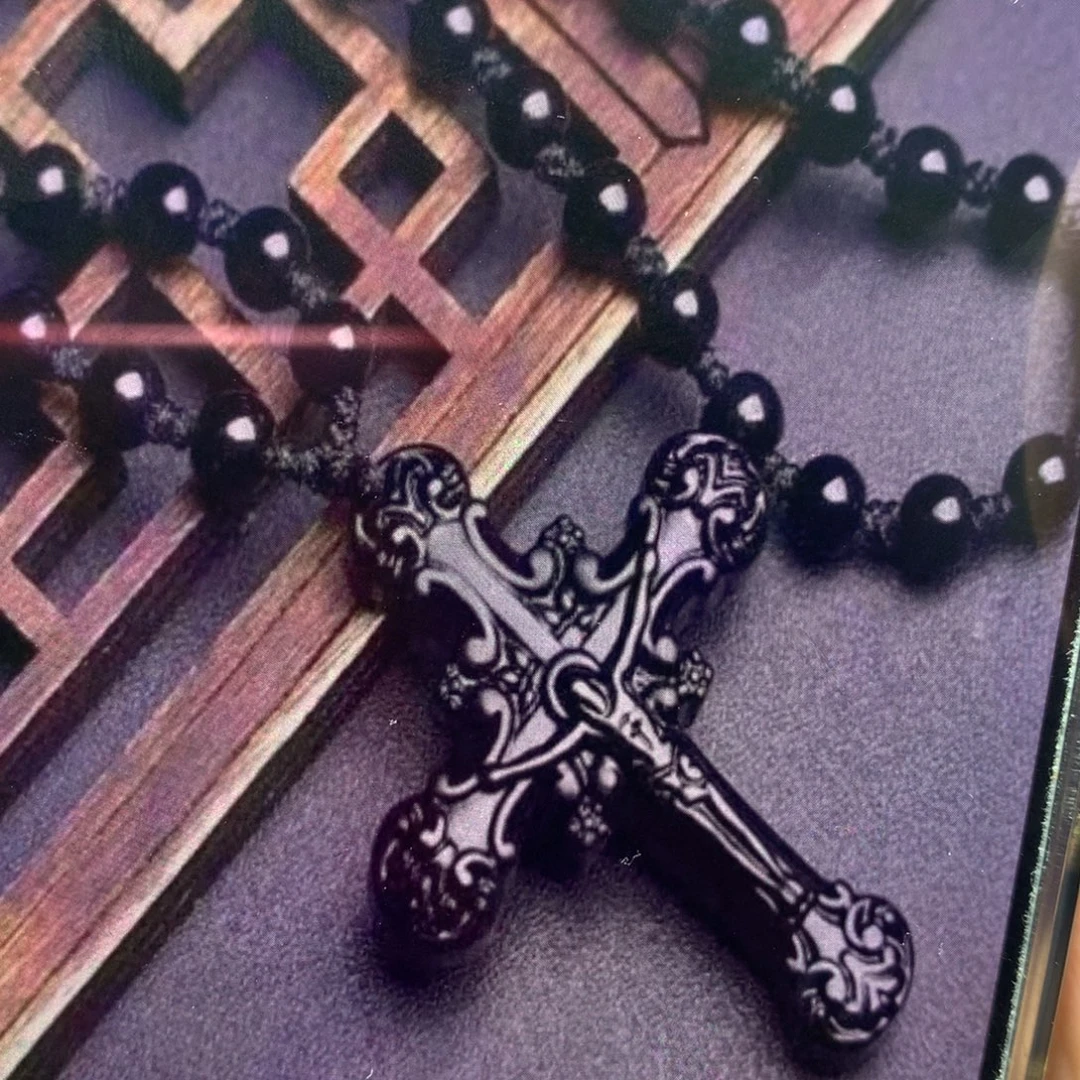 葱***儿黑曜岩未镶嵌珠宝奇石