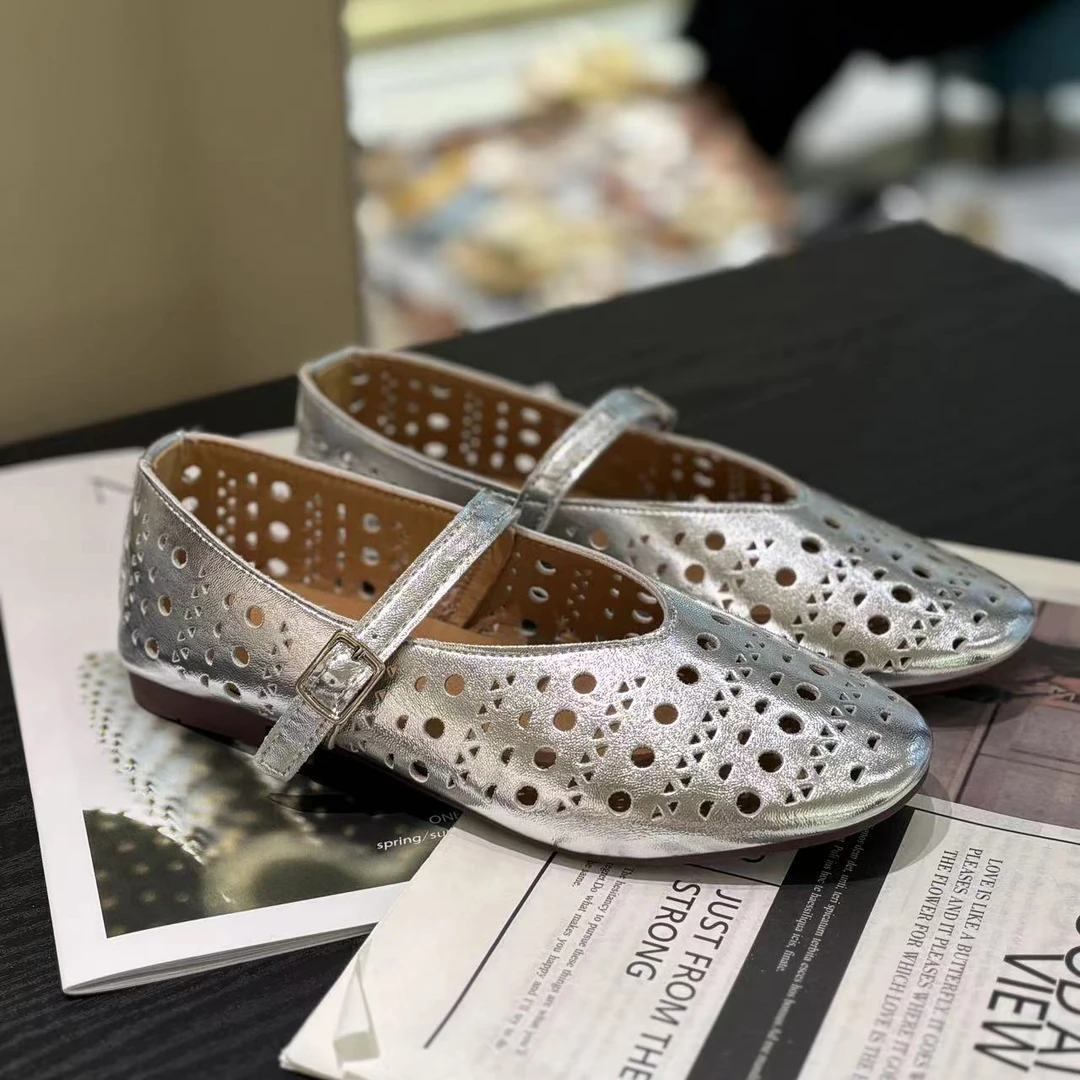 【香姐强推】【3366-23】夏季浅口一字扣带镂空圆头平底鞋