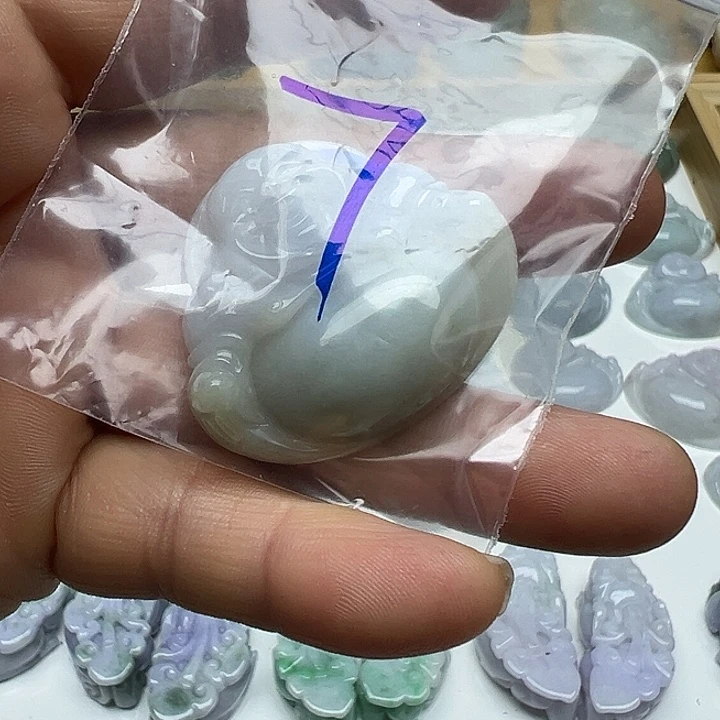 翡翠吊坠(不含链)未镶嵌顺**然