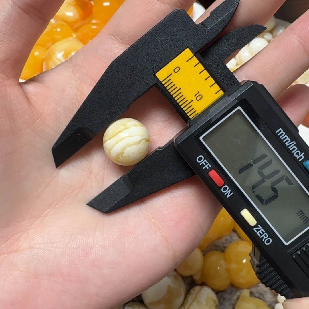 琥珀未镶嵌裸石蜜蜡圆珠