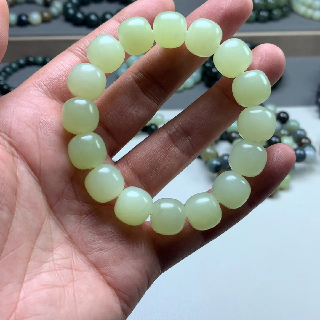 和田玉未镶嵌手链