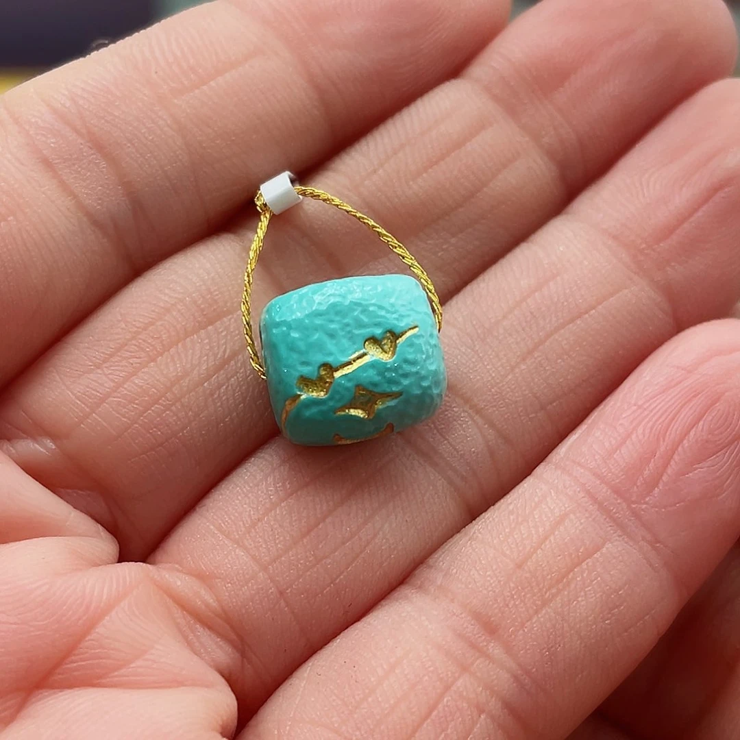 绿松石颈饰未镶嵌