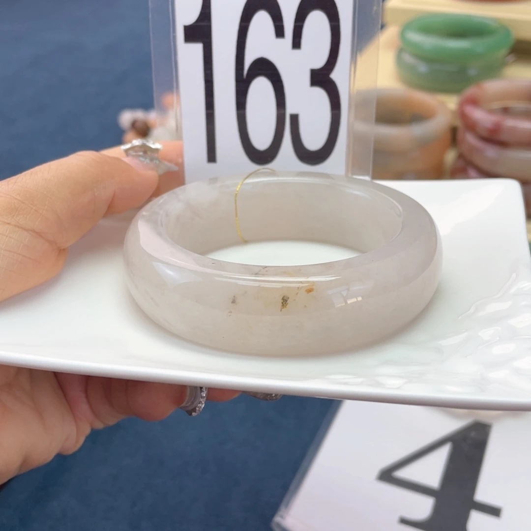 石英质玉未镶嵌手镯